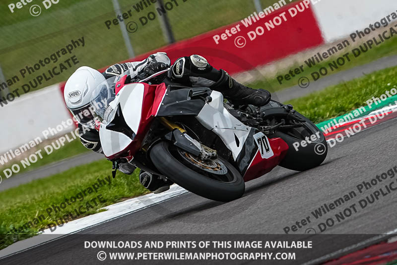 donington no limits trackday;donington park photographs;donington trackday photographs;estoril;event digital images;motorbikes;no limits;no limits trackdays;peter wileman photography;portugal;trackday;trackday digital images;trackday photos